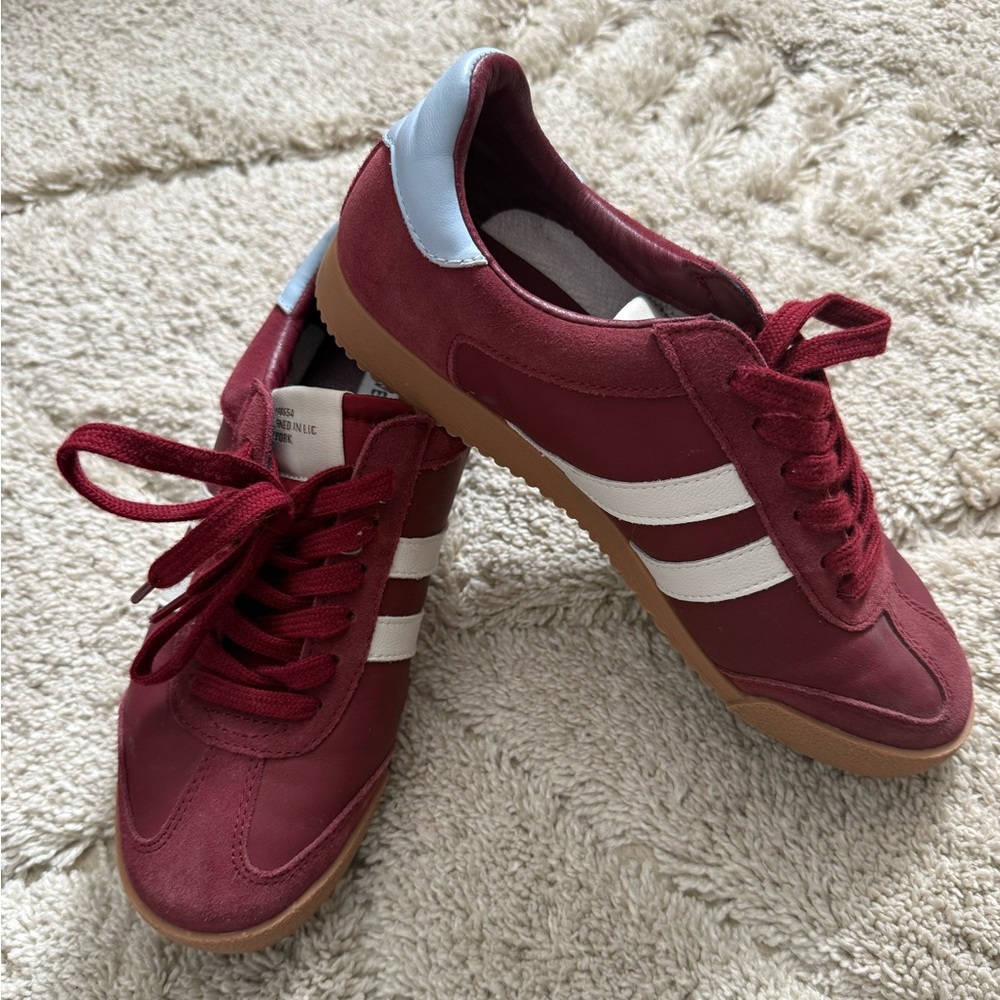 Women’s size 8, Steve Madden Burgundy and White Sneakers
